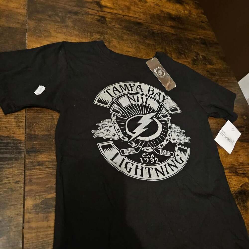 (213) NHL Tampa Bay Lightning Boys Short Sleeve Black T-Shirt